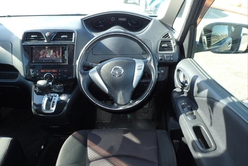 2012 NISSAN SERENA