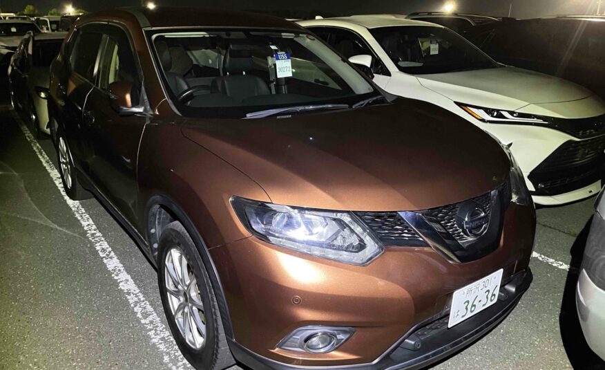 2016 NISSAN Xtrail