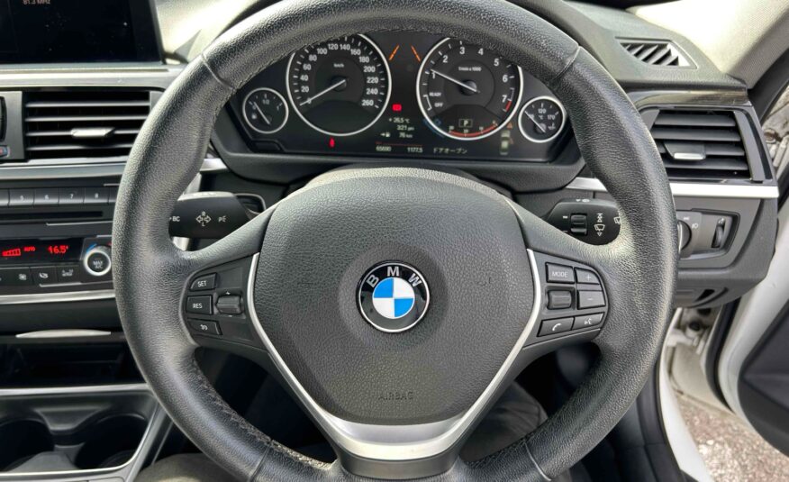 BMW320i