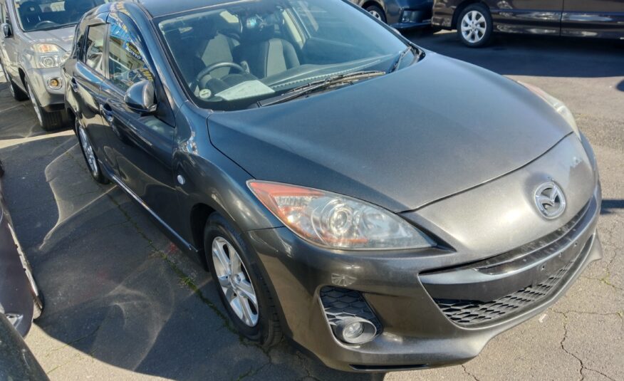 2012 Mazda Axela