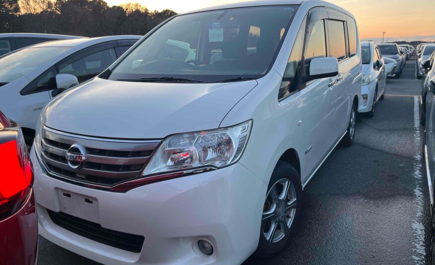 2013 Nissan Serena Hybrid