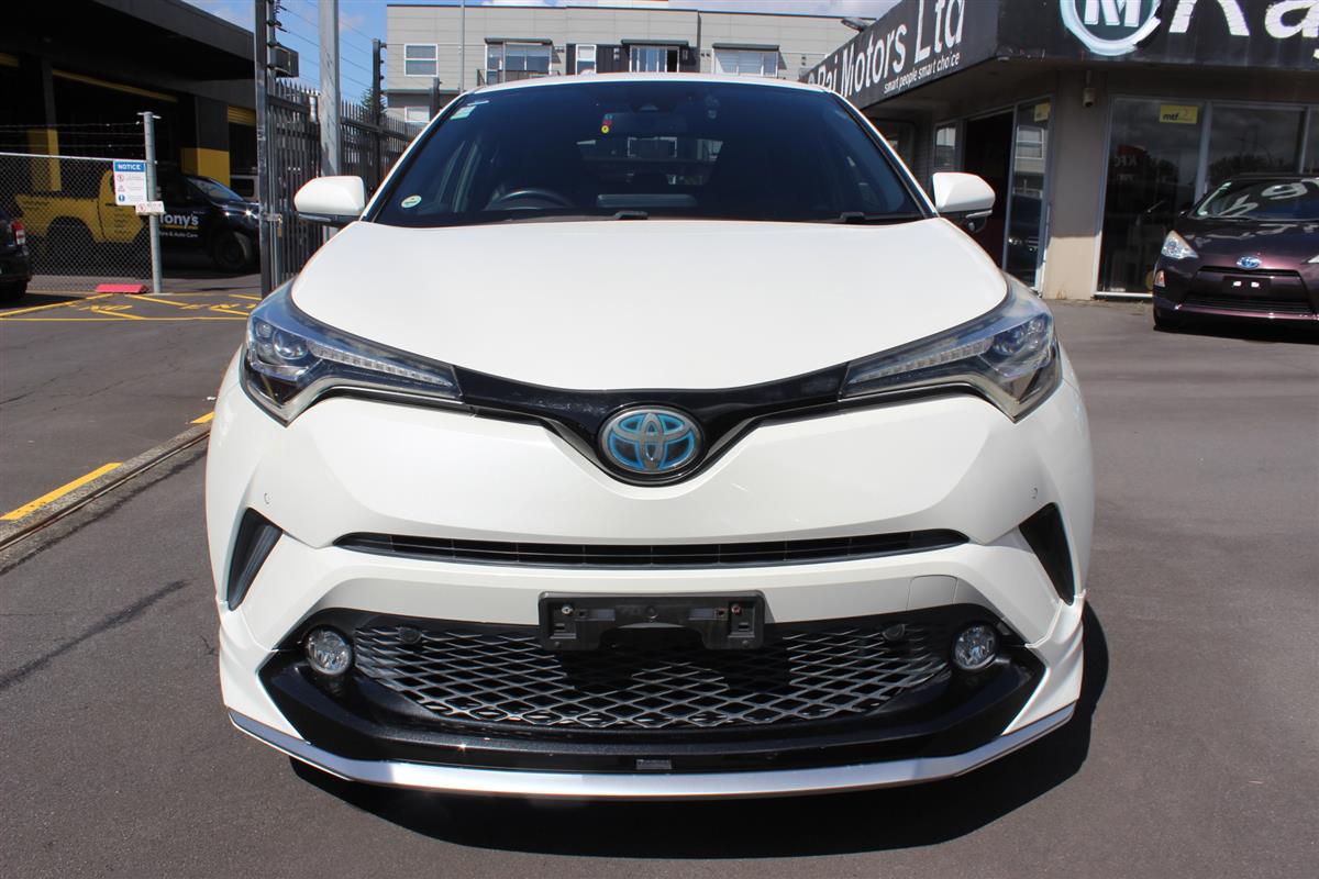 Toyota C-HR 9′ NZ RADIO APPLE CARPLAY