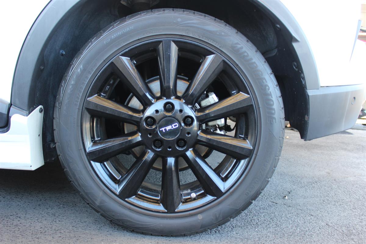 Toyota C-HR 9′ NZ RADIO APPLE CARPLAY