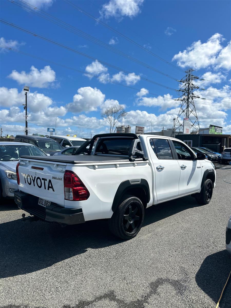 2016 Toyota Hilux S TD DC 2.8D/5MT/UT Ute Manual