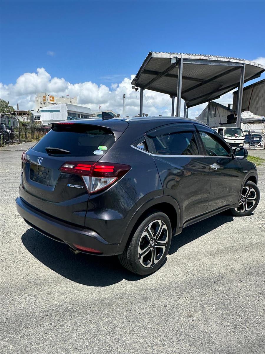 2014 Honda Vezel HYBRID Hatchback Automatic