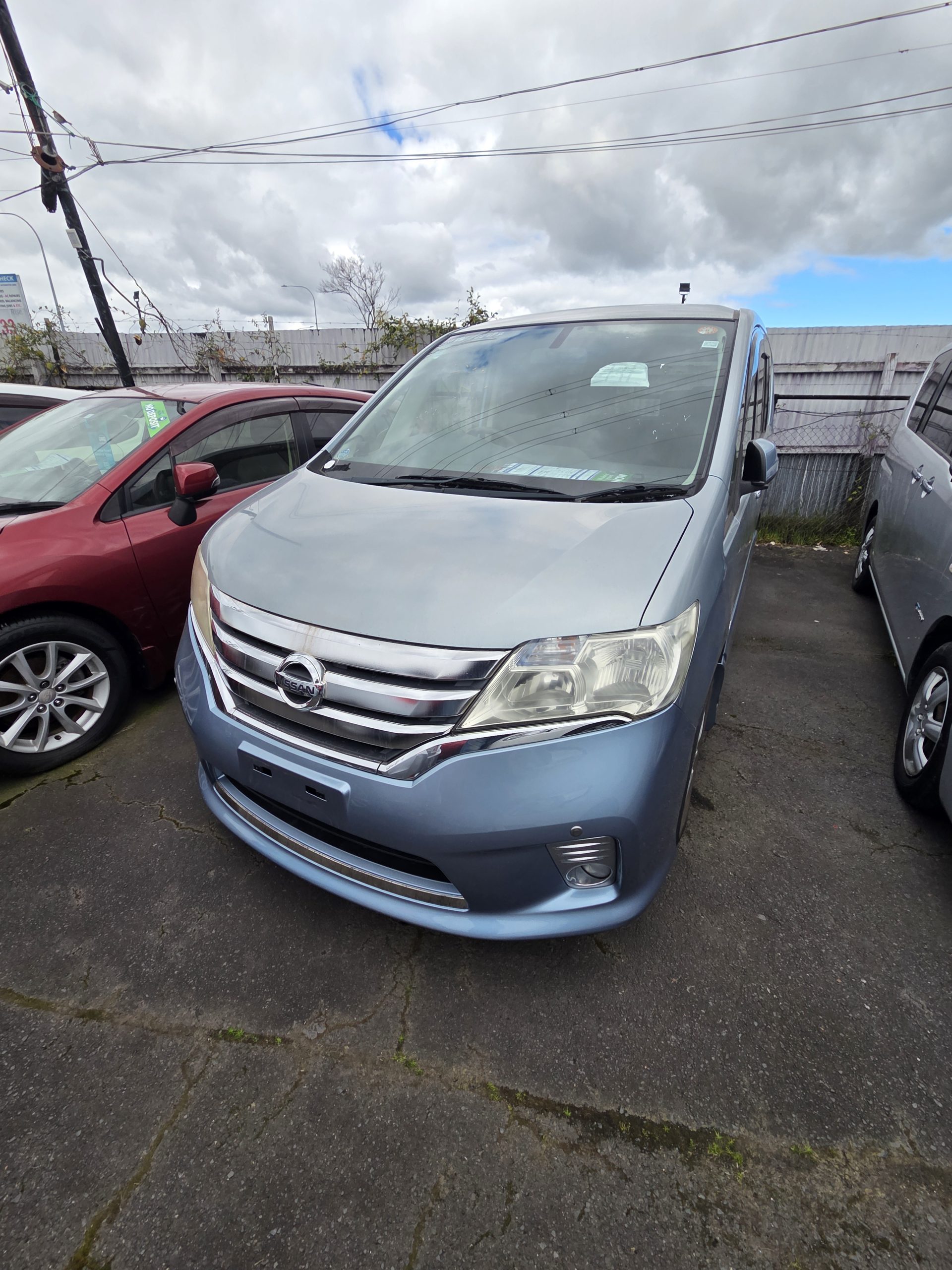 NISSAN SERENA 7 SEATER VAN